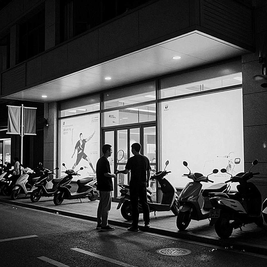 36 nhịp cầu ở Thâm Quyến và hai quỹ đạo Ấn Độ