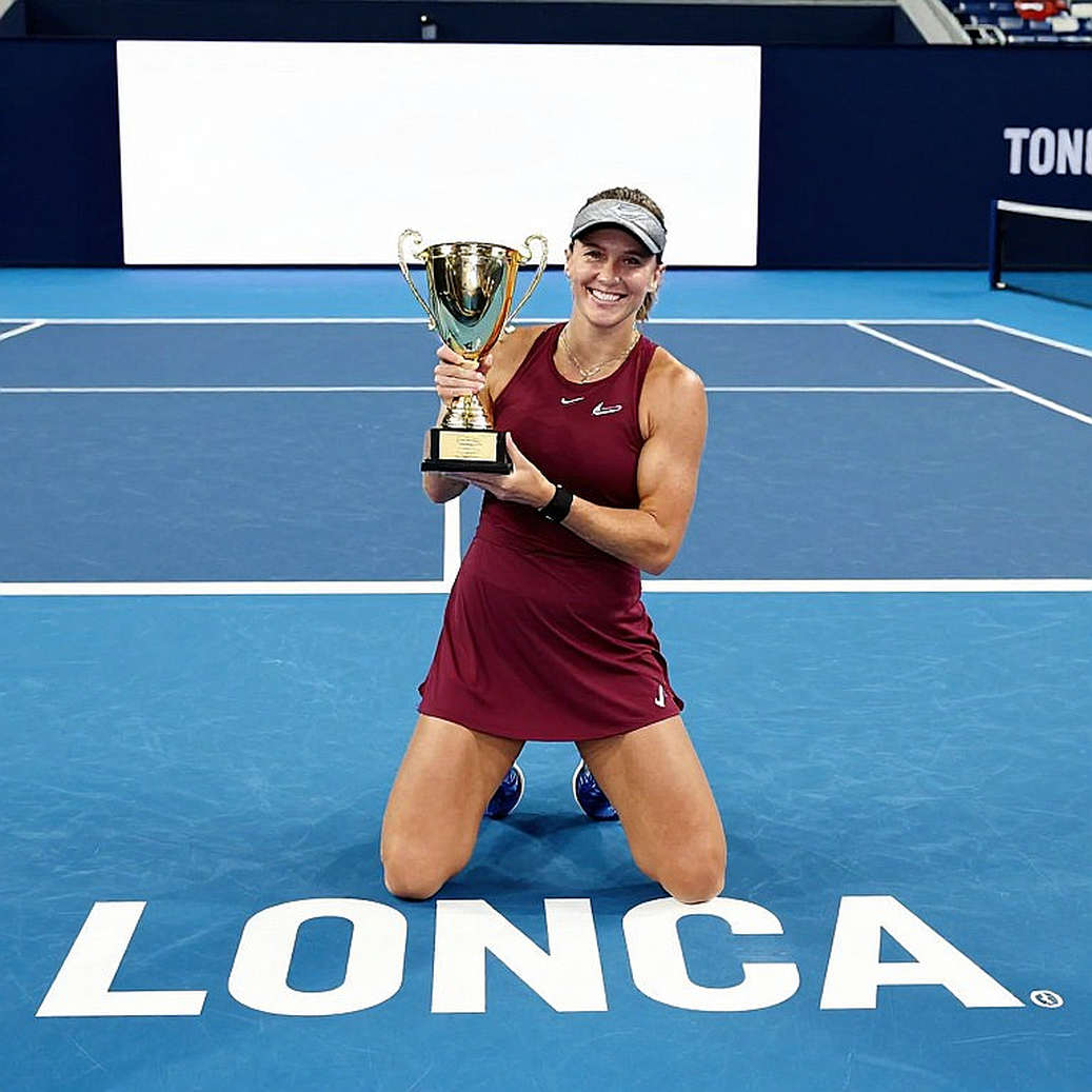 Rybakina vô địch US Open 2026 và lên số 1 WTA: 85% điểm thắng phía sau cú giao bóng 47% vào sân