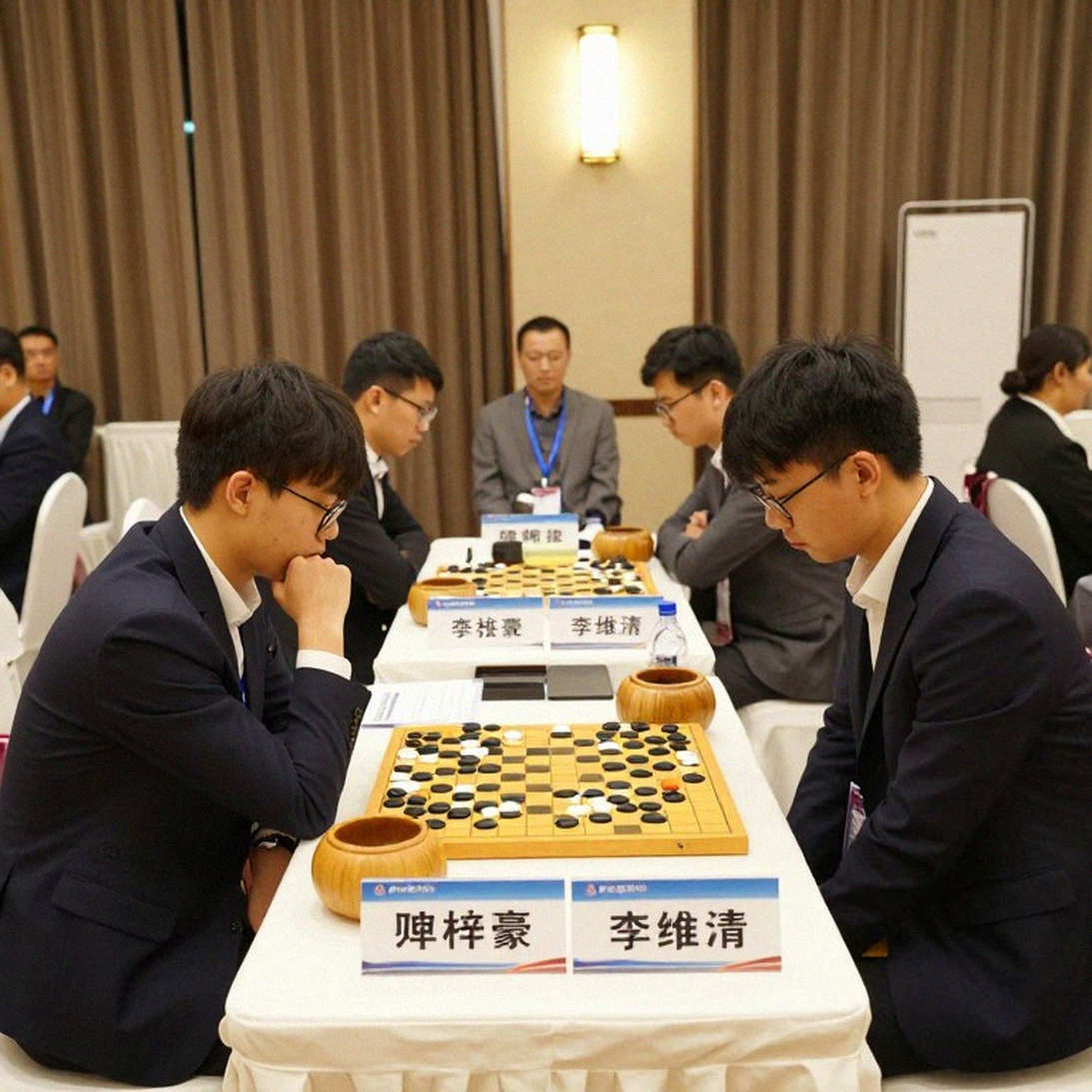 Magnus Carlsen và Javokhir Sindarov hòa nhau tại Global Chess League 2026, Sindarov nhận lời khen hiếm hoi từ huyền thoại cờ vua