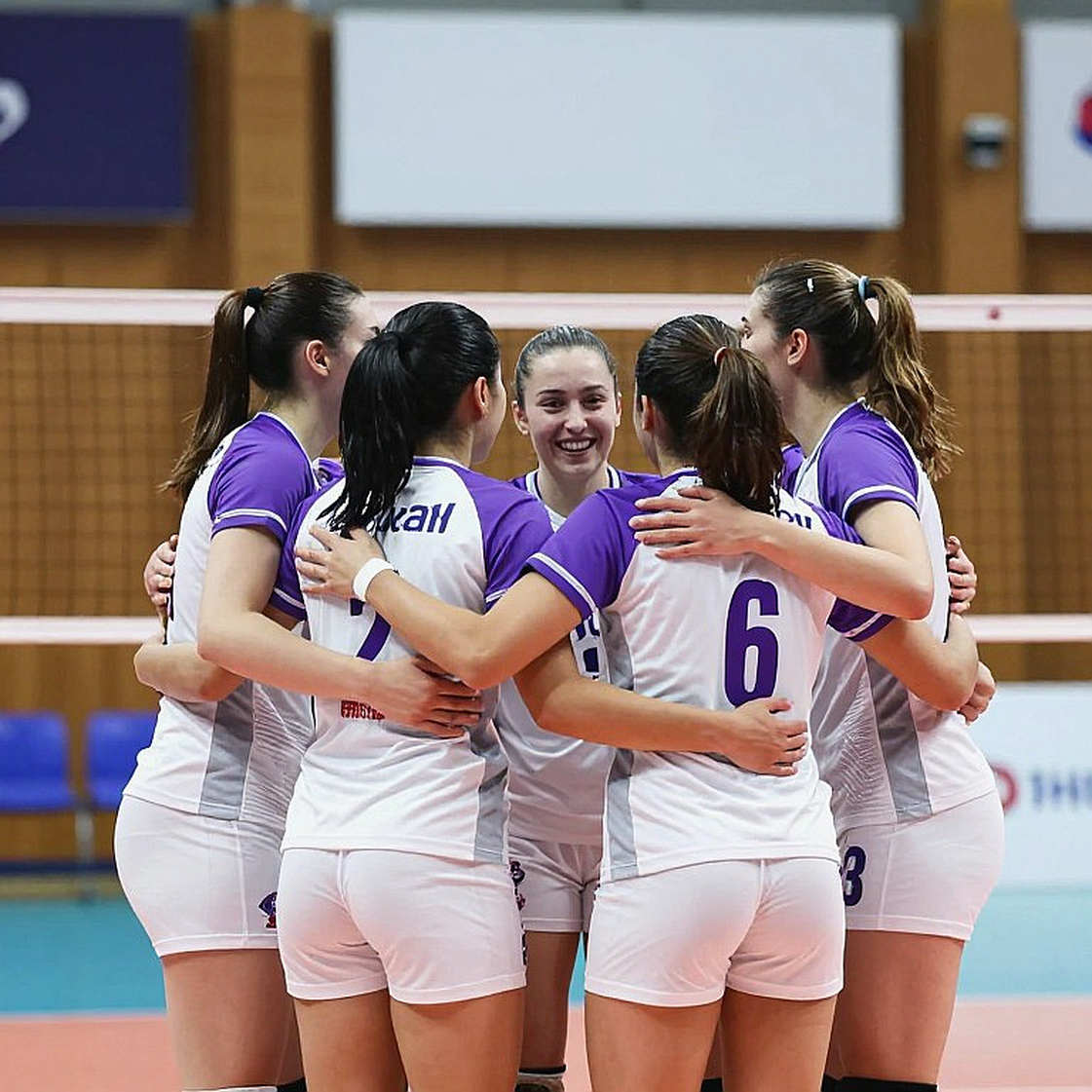 Thổ Nhĩ Kỳ thua Romania 1-3 ở EuroVolley 2026: Efeler còn đúng một trận để tự cứu